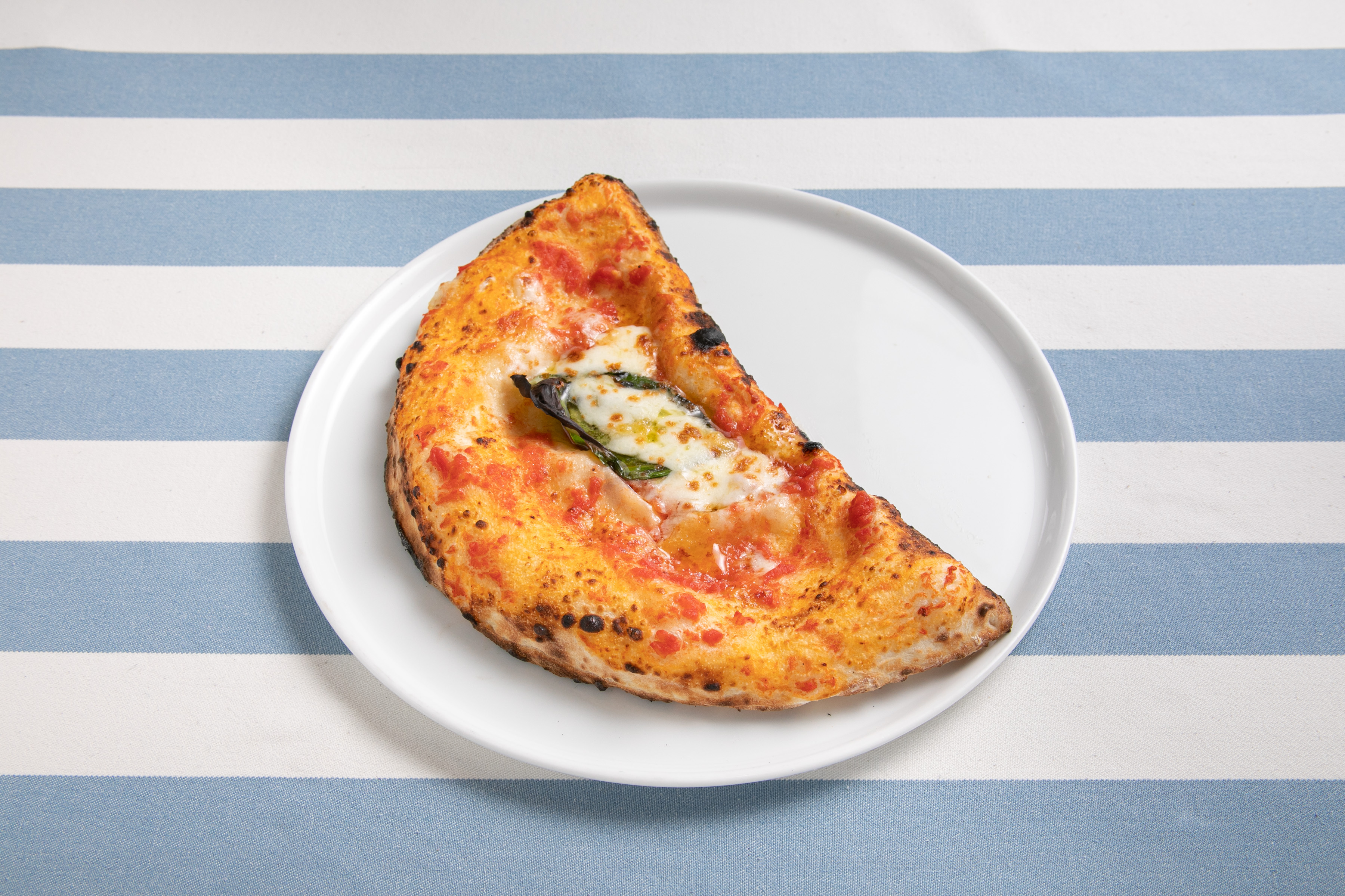 ピッツェリア マルデナポリ カルツォーネ