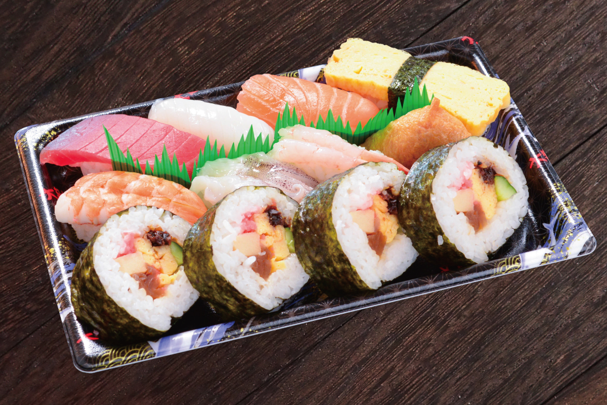 大起水産回転寿司 だいすき寿司8貫・巻[Favorite Sushi Set]