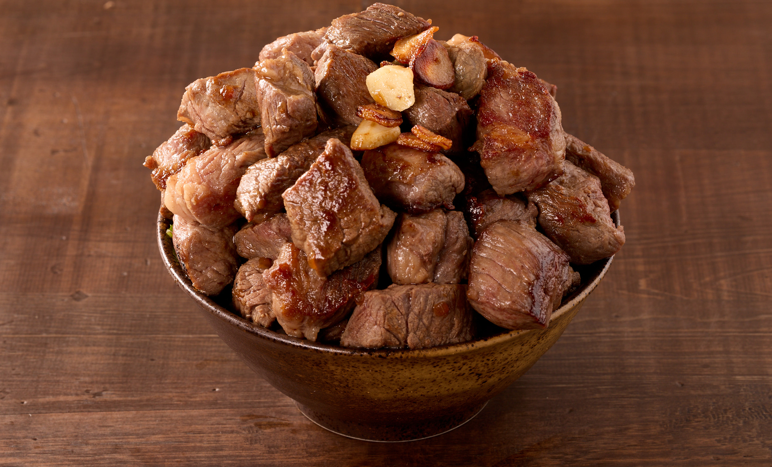 肉テロ!肉たらしくてぎゅう 【肉1ポンド】カットステーキ丼(450g)Cut Beef Steak Bowl