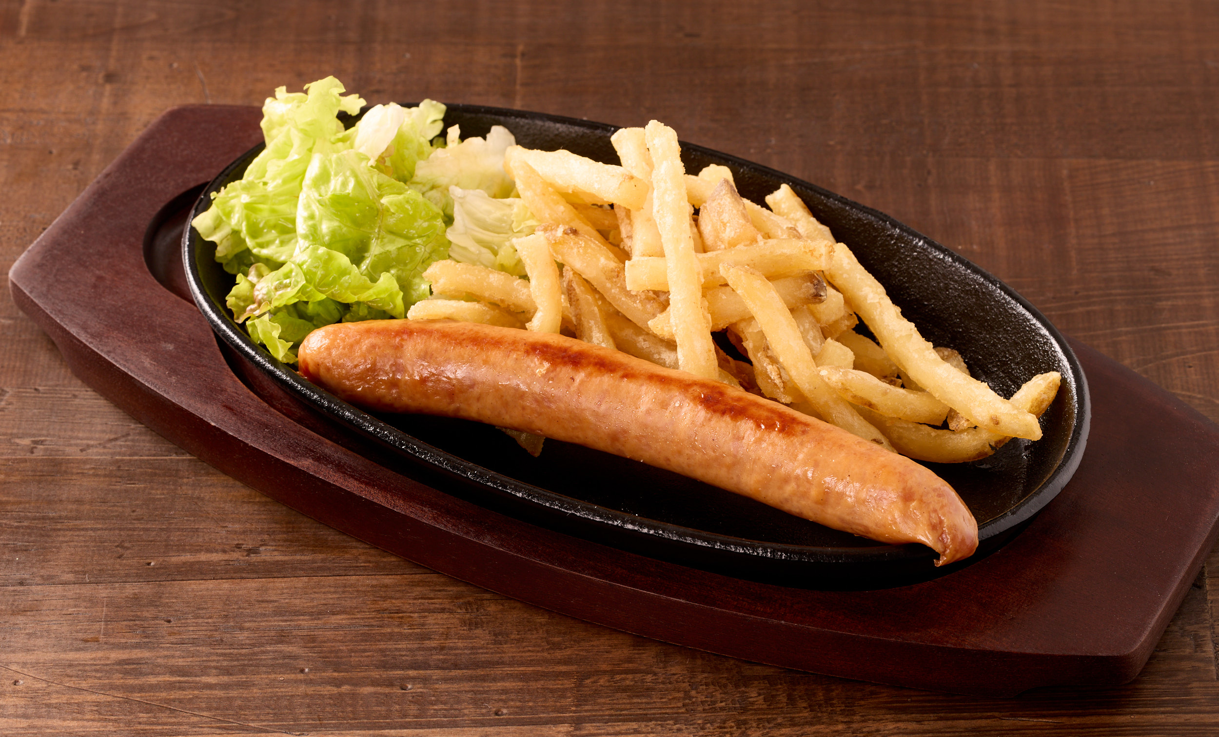 肉テロ!肉たらしくてぎゅう 肉屋の粗挽きソーセージ＆ポテト Sausage ＆ Fried Potato