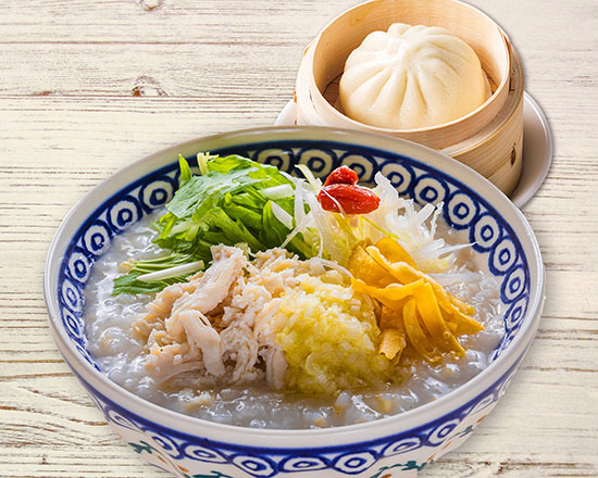 店内炊き上げ おかゆ専門店 粥餐庁(かゆさんちん) 蒸し鶏のジンジャーかゆ＆肉まんセット