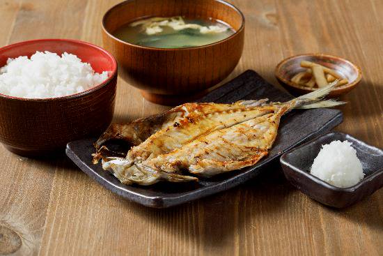 しんぱち食堂 あじ開き定食