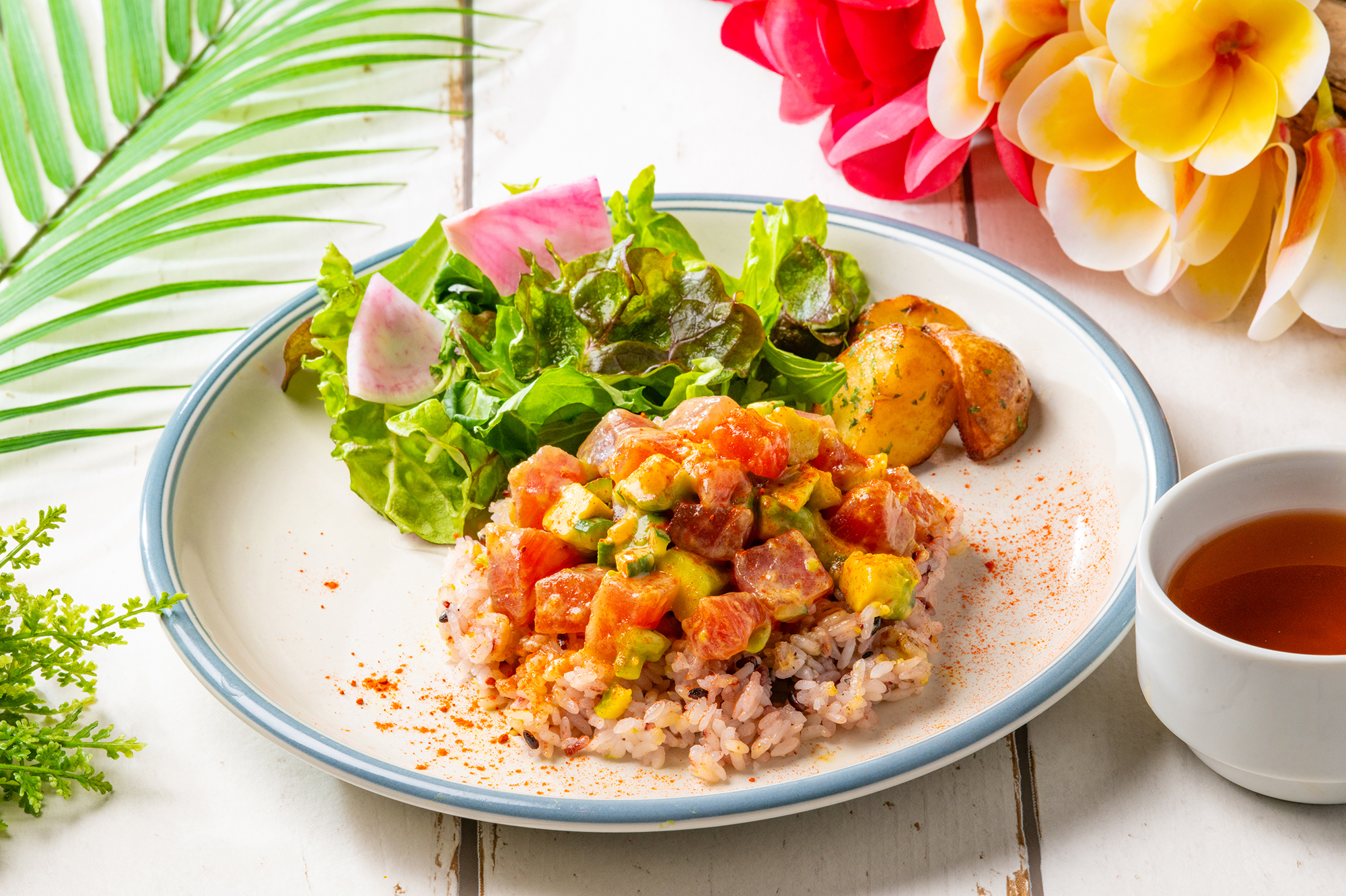 モアナキッチンカフェ スパイシーアヒポキプレート