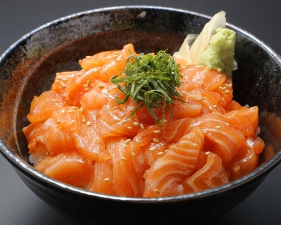 板前寿司 漬けサーモン丼 (1人前)Soy-Marinated Salmon Bowl(1 serving)