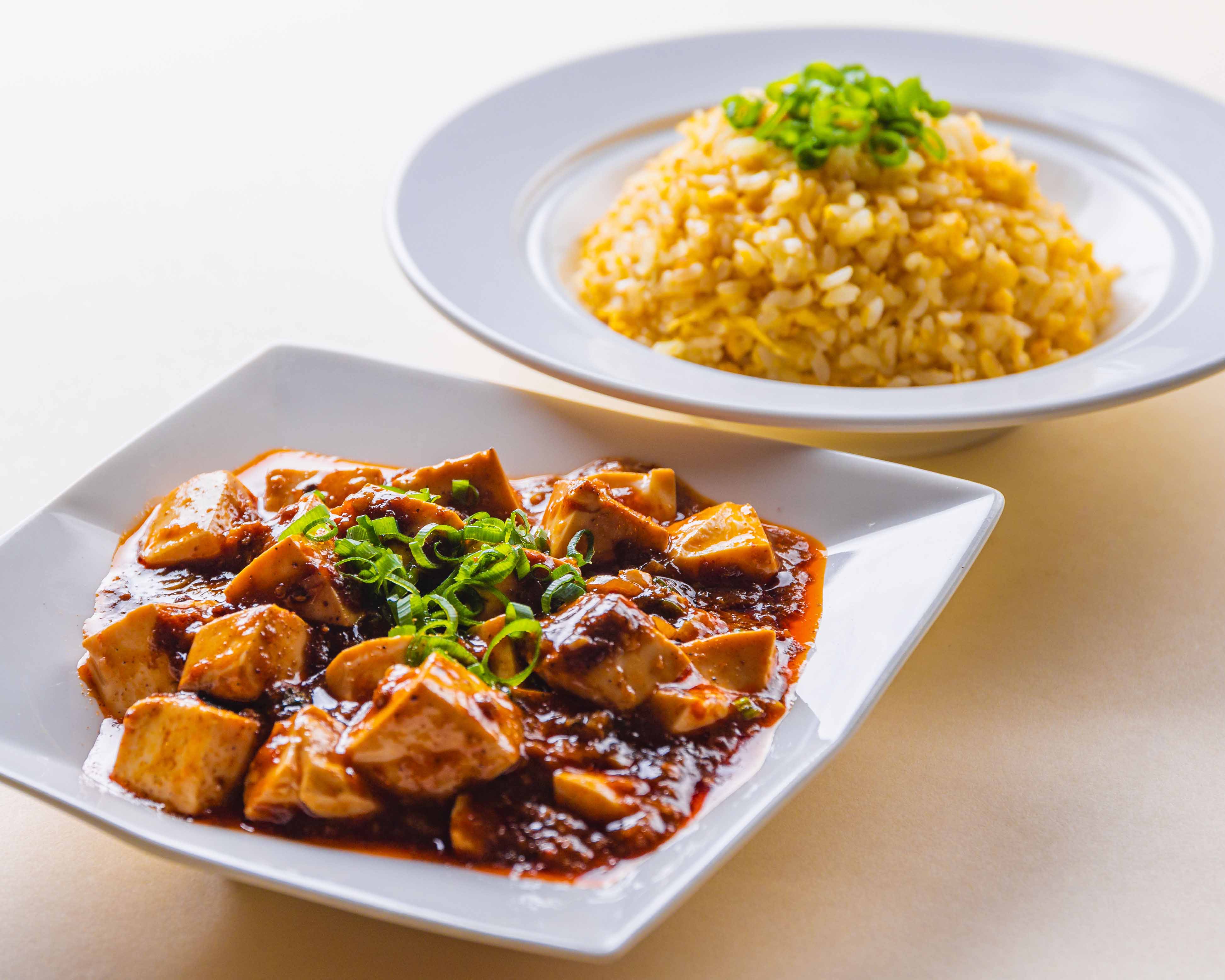 西安餃子 痺れる山椒ピリ辛麻婆豆腐＆チャーハン