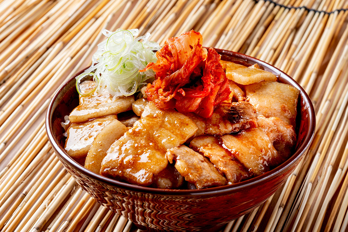 韓国カルビ丼とスンドゥブ 洞山 キムチデジカルビ丼