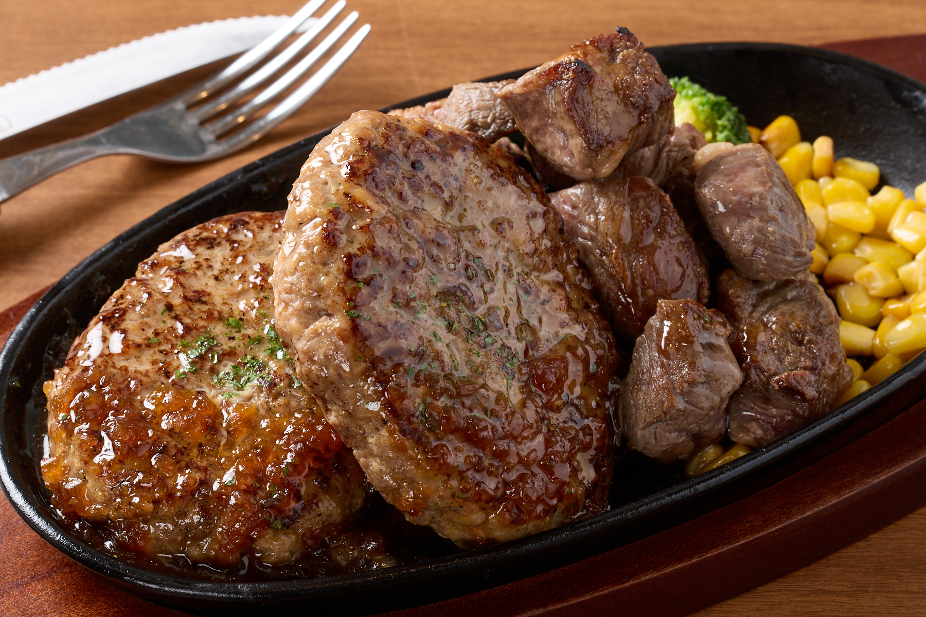 肉屋のハンバーグとガーリックライス 【コンビ】ステーキ＆ダブルハンバーグBOX Steak ＆ Double Hamburg