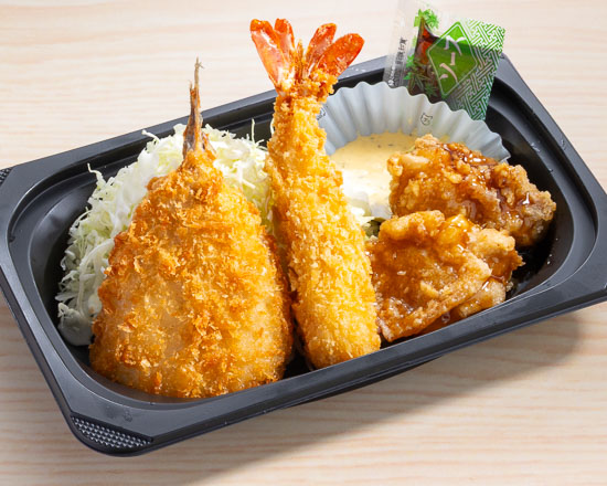 藍屋 (おかず)海鮮フライと若鶏竜田