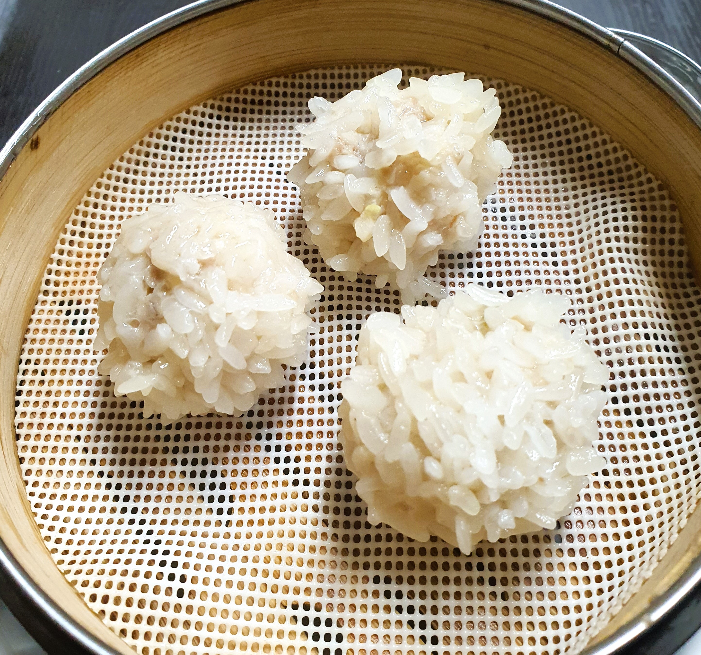 台湾小籠包 もち米肉団子