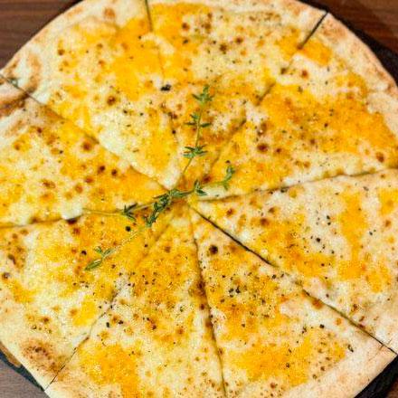 クワトロフォルマッジ (8インチ)