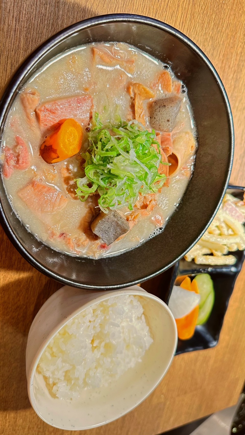 もつ焼きばん もつ煮込み弁当