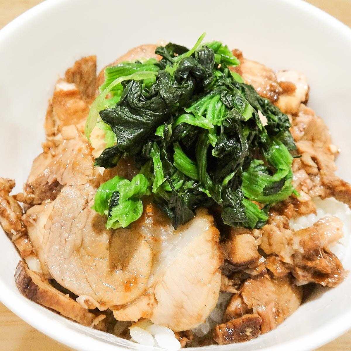 ぶた家 ほうれん草豚丼