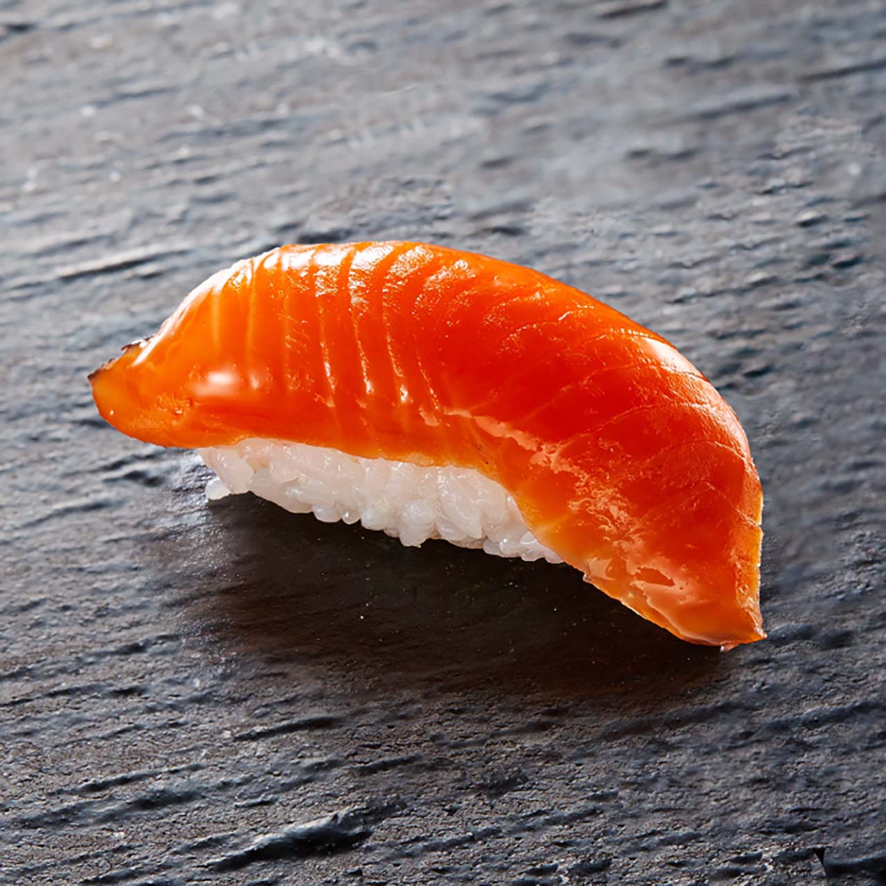 小僧寿し 単品 サーモン
