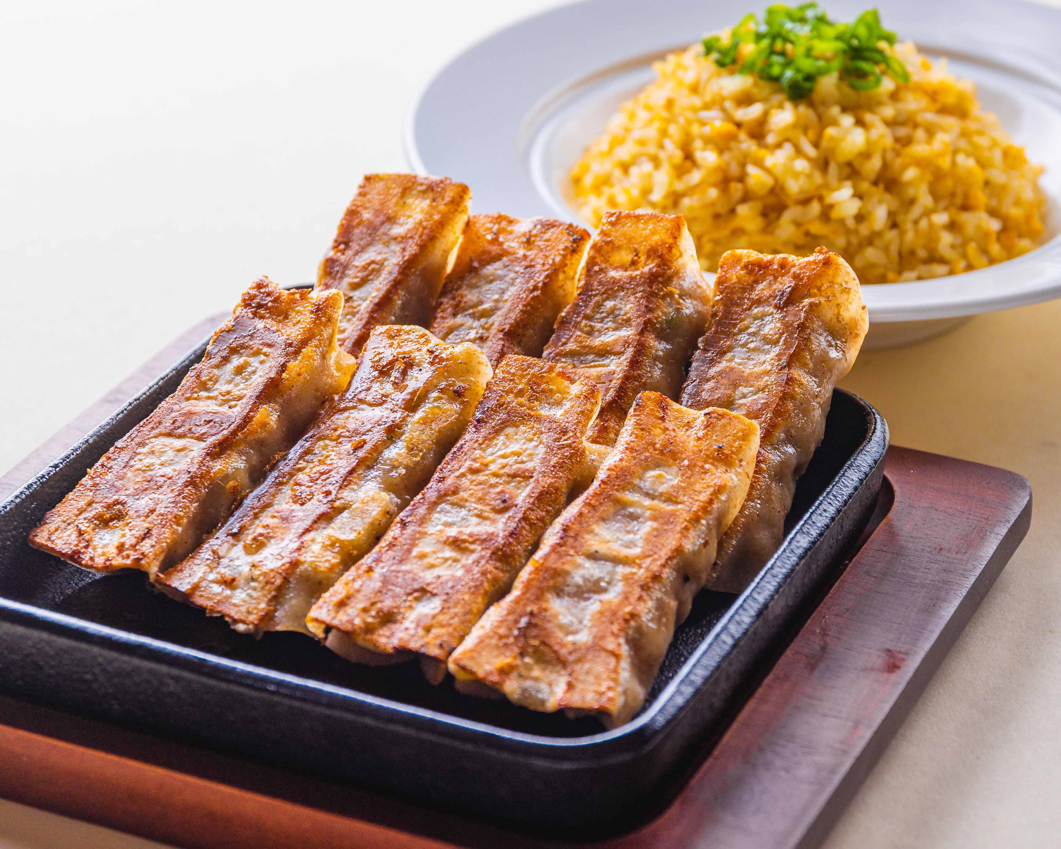 西安餃子 手包み棒餃子8本＆チャーハン