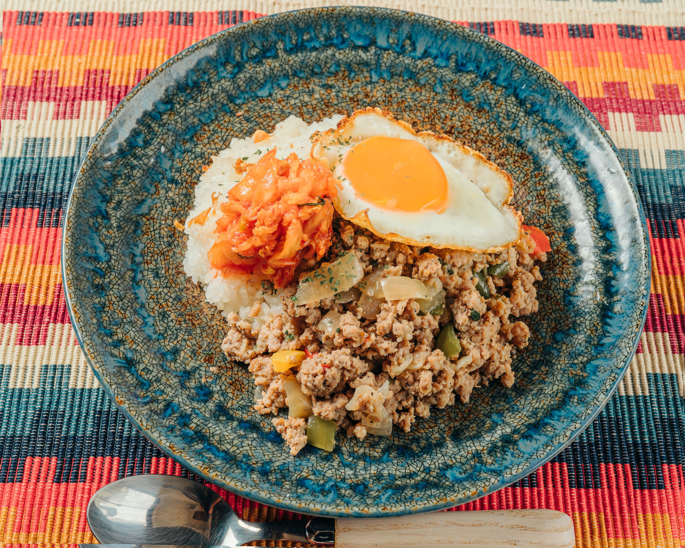 オリジナルガパオライス アロイ・ガパオ キムチのせガパオライス Gapao Rice with Kimchi