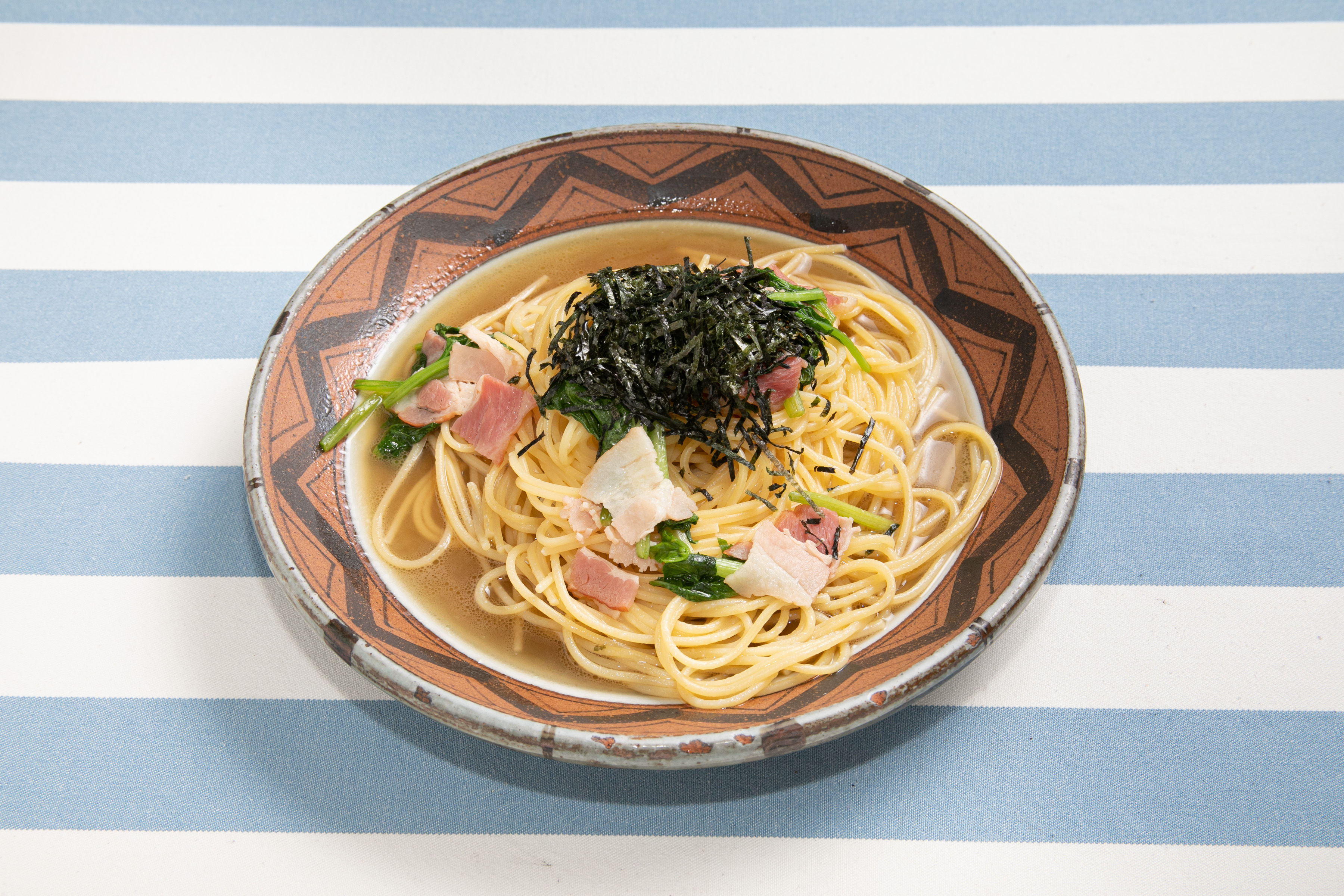 ピッツェリア マルデナポリ ほうれん草とベーコンの和風スパゲッティ