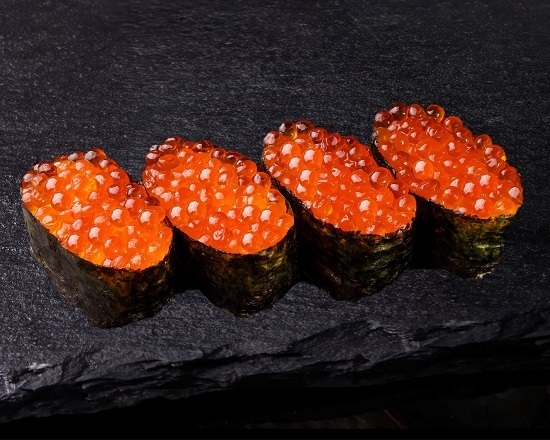 ちよだ鮨 いくら(4貫)