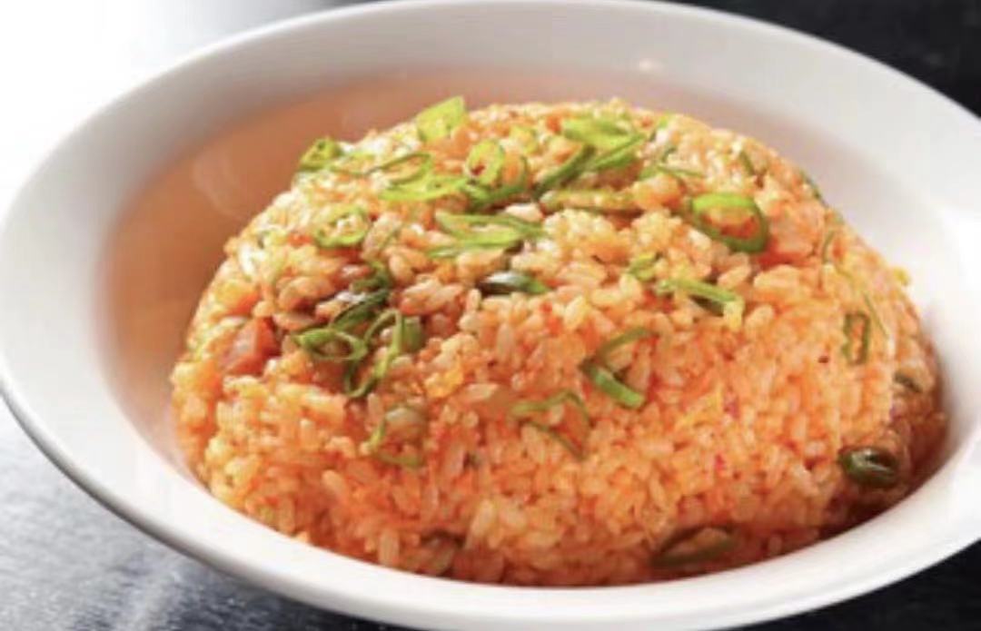 天鴻餃子房 キムチチャーハン