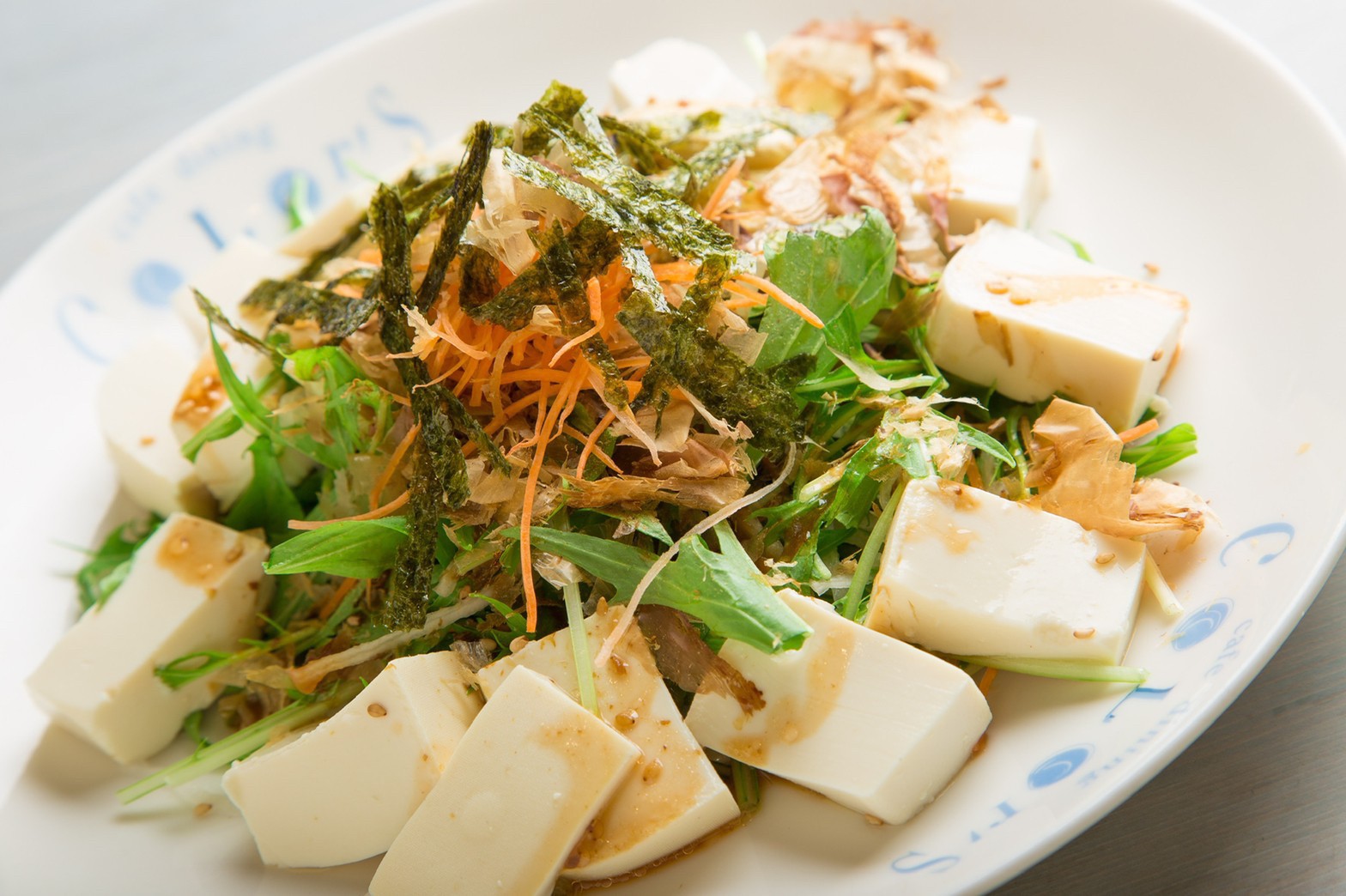 ココイロカフェ 豆腐と水菜のサラダ