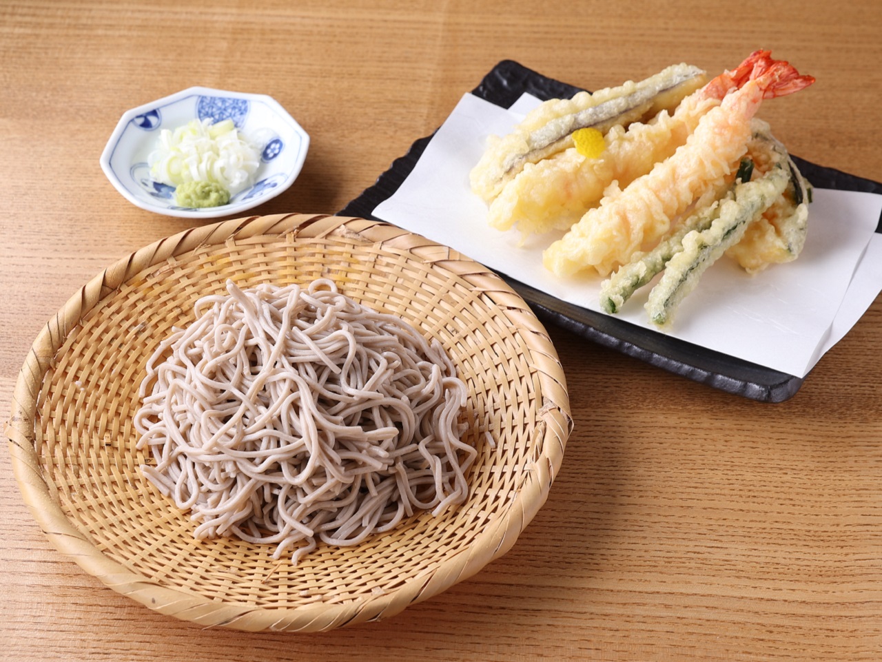 柿家すし 【冷】海老天もりそば