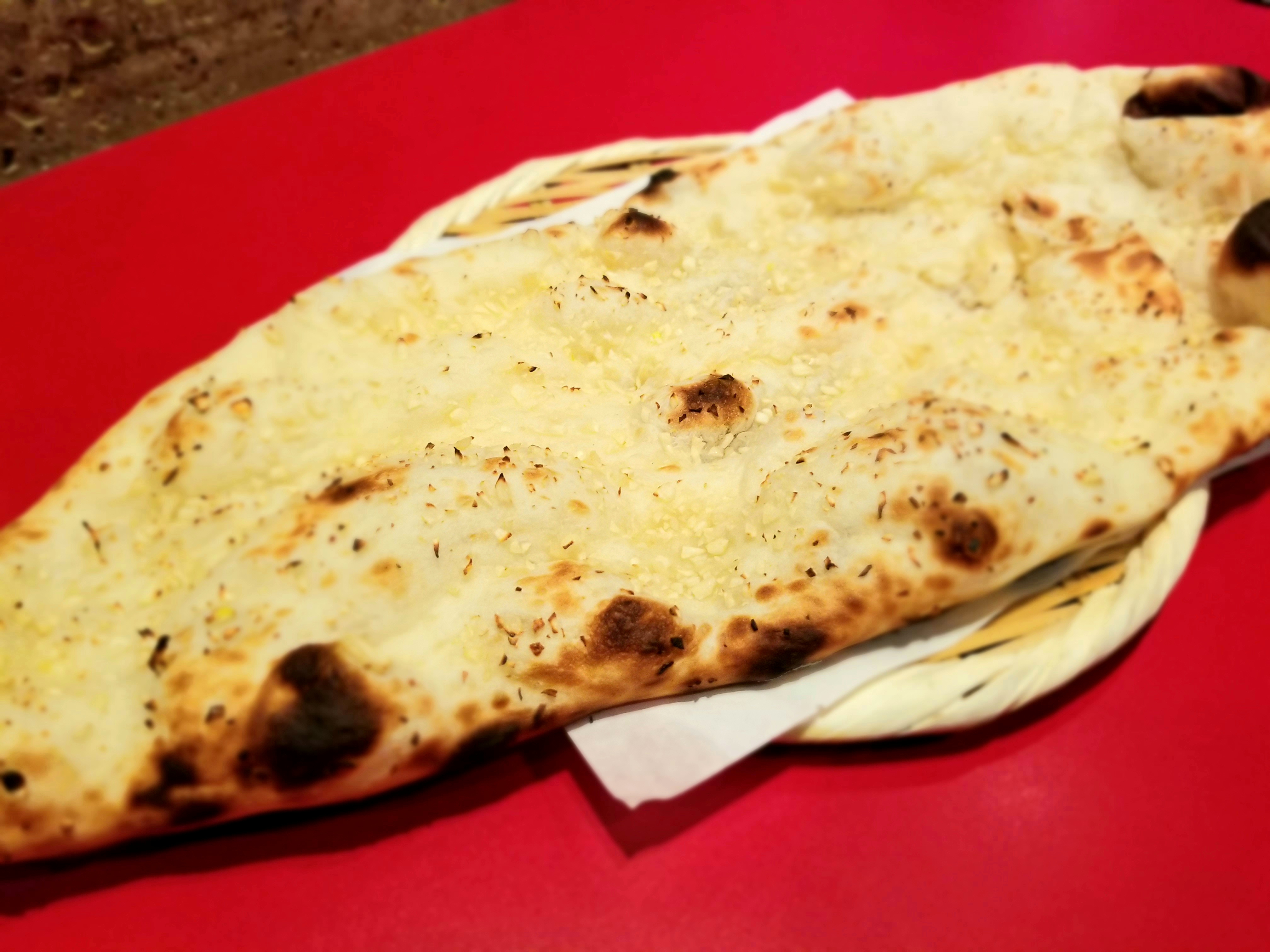 ガネーシャ ガーリックナン