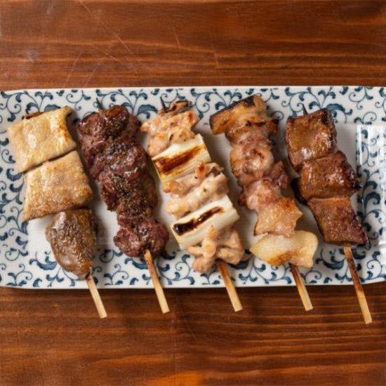 もつ焼きばん 【ばんおまかせ】もつ焼き盛合せ5本