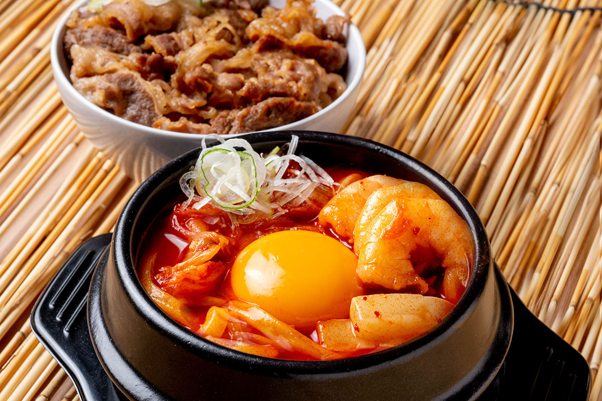 韓国カルビ丼とスンドゥブ 洞山 海鮮チーズスンドゥブうどん～ミニカルビ丼セット～