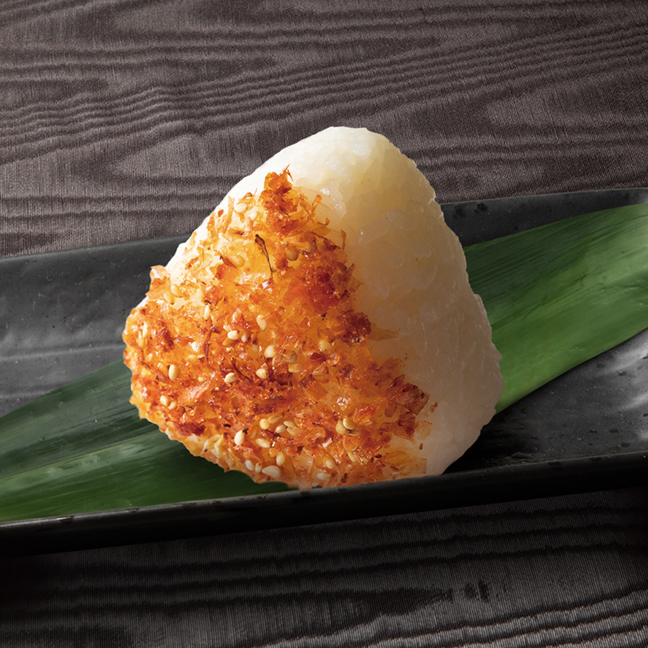 名代 かすうどん なが田 おかかおにぎり