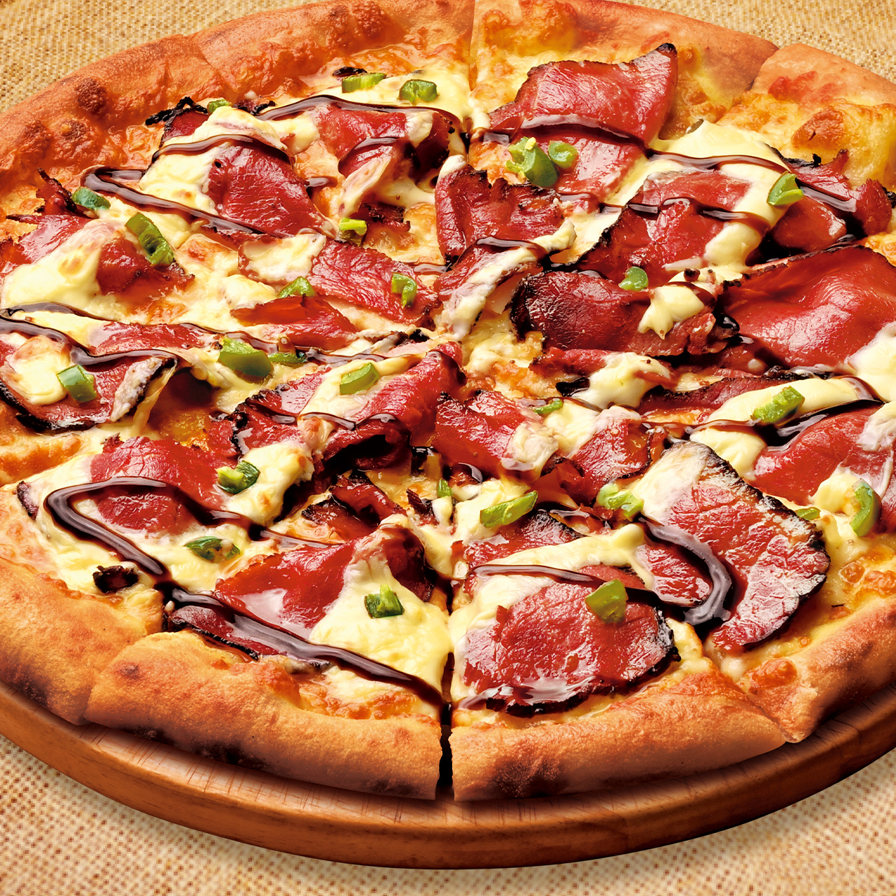 ピザ・サントロペ ローストビーフとクリームチーズソース(ローストビーフ1.5倍)