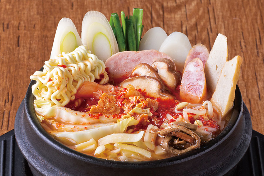 豚大門市場 【具沢山】ブテチゲ弁当