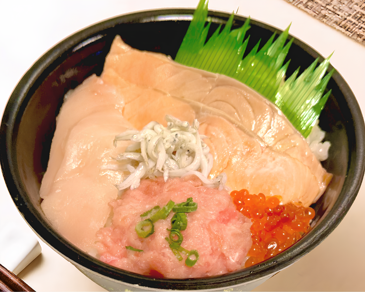魚丼 期間限定！春風丼