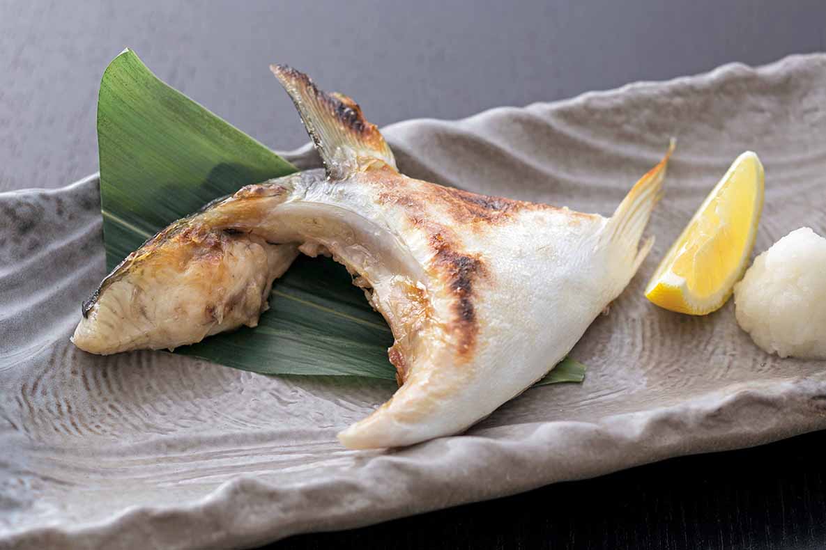 土佐清水ワールド人気No.5 ぶりのかま塩焼き