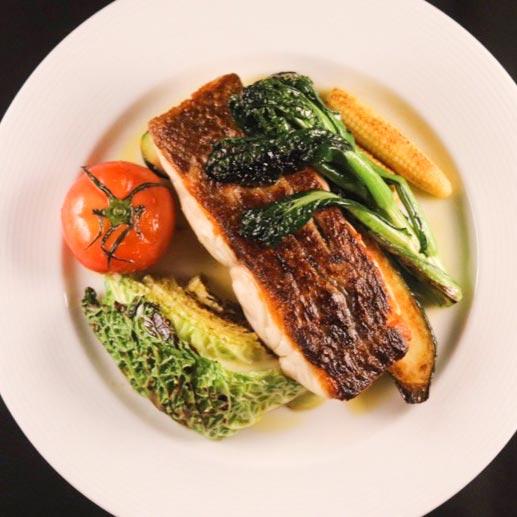 トラットリア クアルト 鮮魚のポワレ