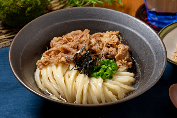 山下本気うどん人気No.3 牛肉ぶっかけうどん Cold udon with beef