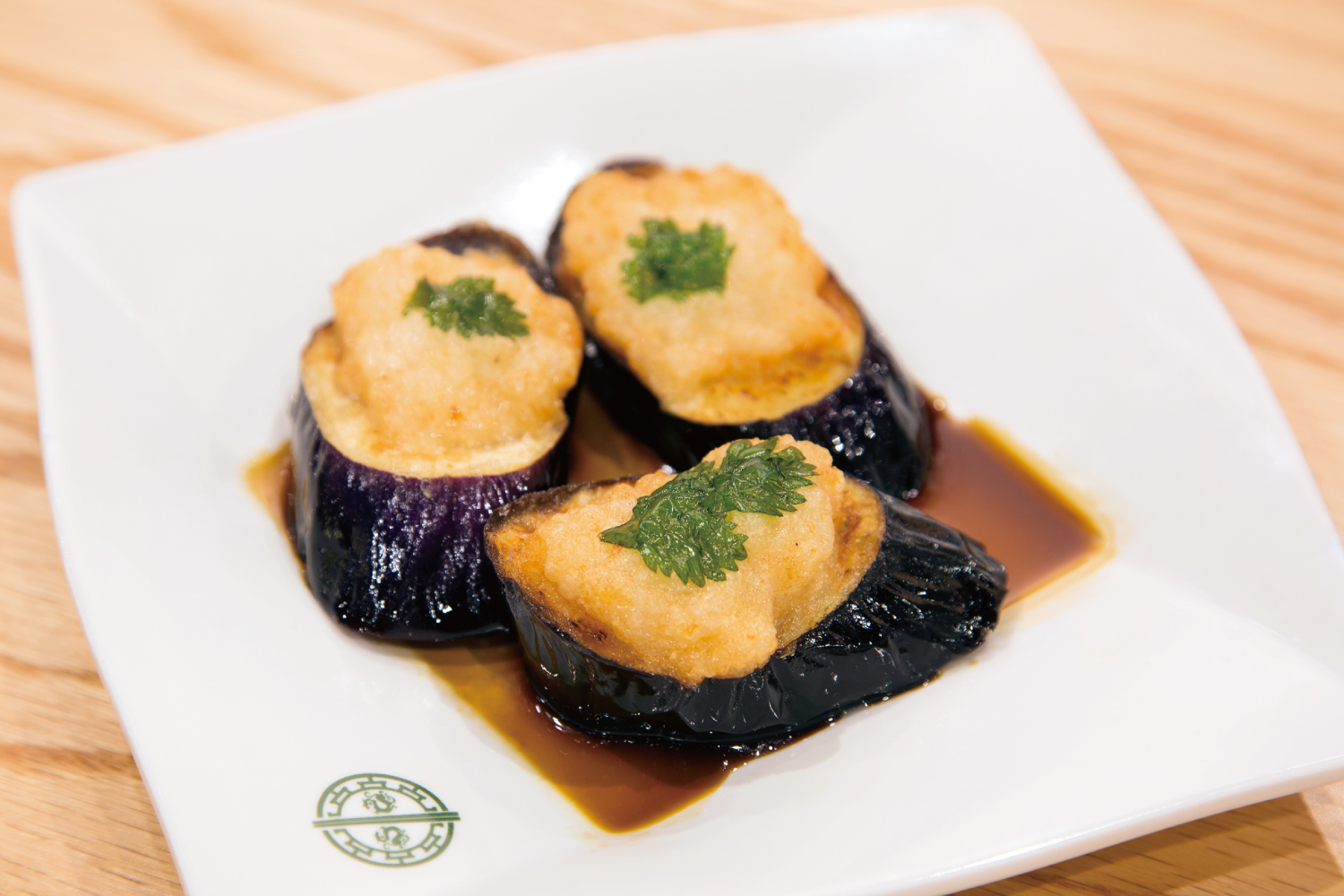 ティム・ホー・ワン(添好運) 茄子の海老団子揚げ