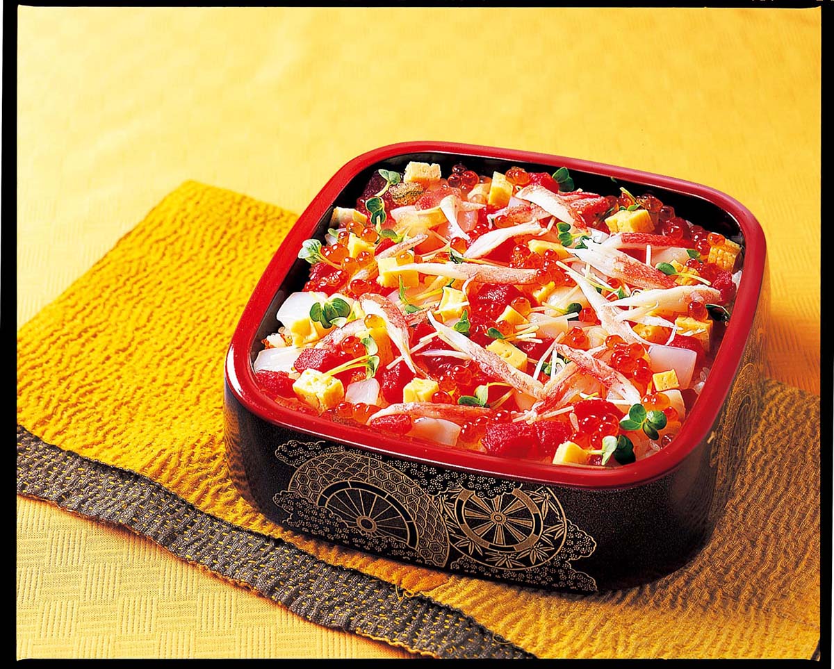 柿家すし ずわいがにきりこみばら寿司 (1人前)