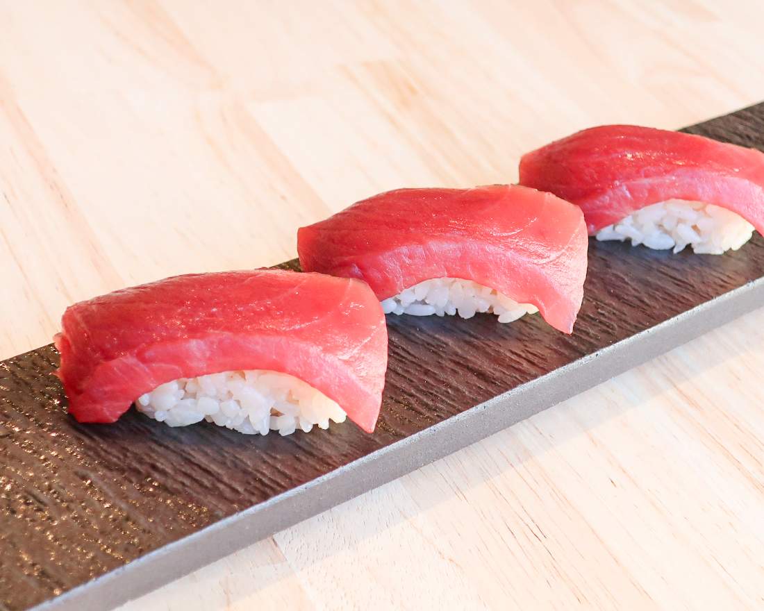 鮨・酒・肴 杉玉 まぐろ3貫