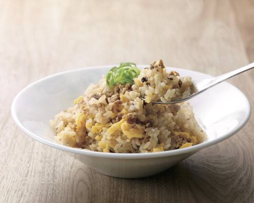 丸源ラーメン人気No.3 【6】鉄板玉子チャーハン【中】