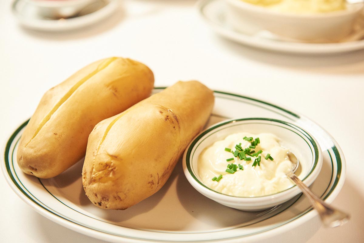 ウルフギャング・ステーキハウス ベイクドポテト サワークリーム添え