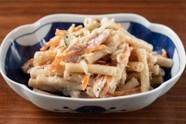 もつ焼きばん マカロニサラダ