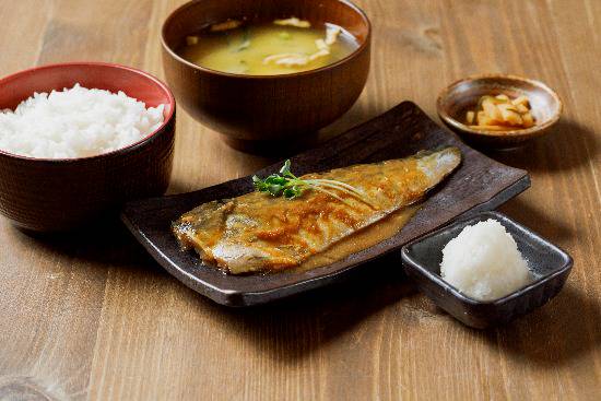 しんぱち食堂 サバ味噌煮定食