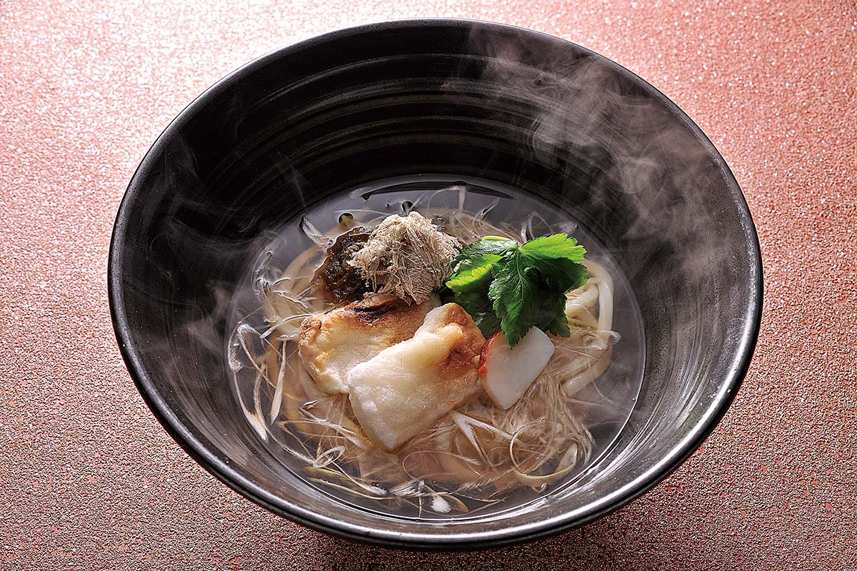 つるとんたん 焼餅のおうどん