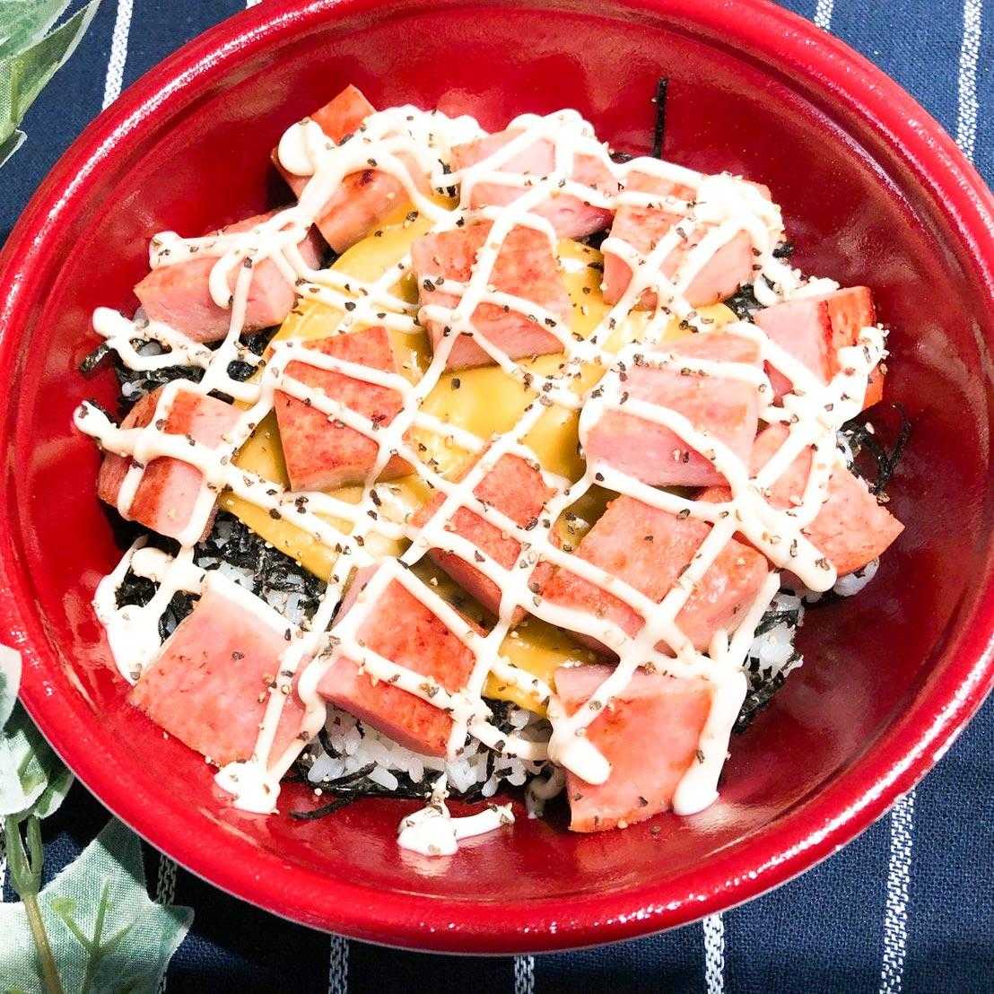 ぼんたぼんた スパムチーズ丼