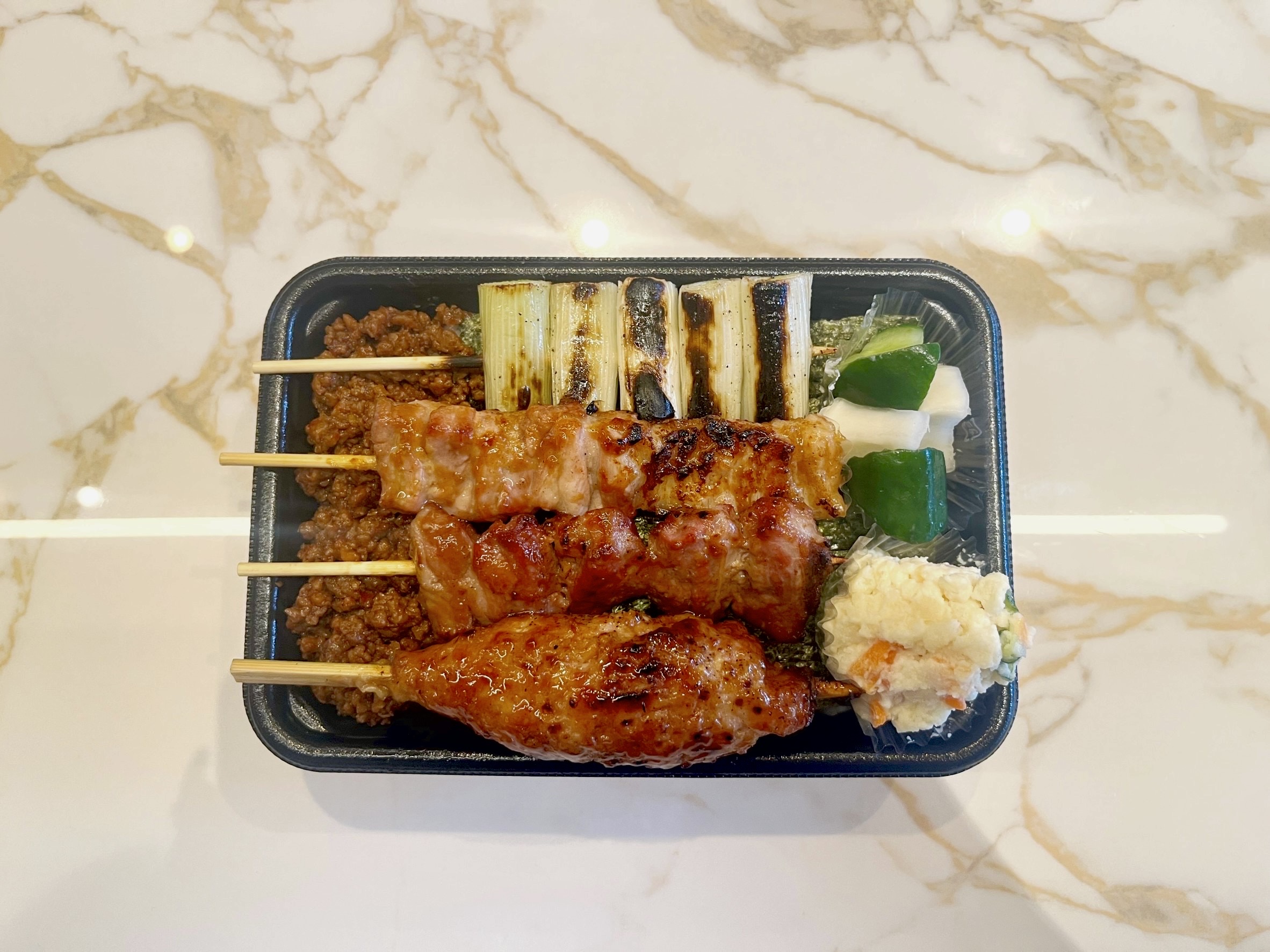 やきとん ひなた 上やきとん弁当