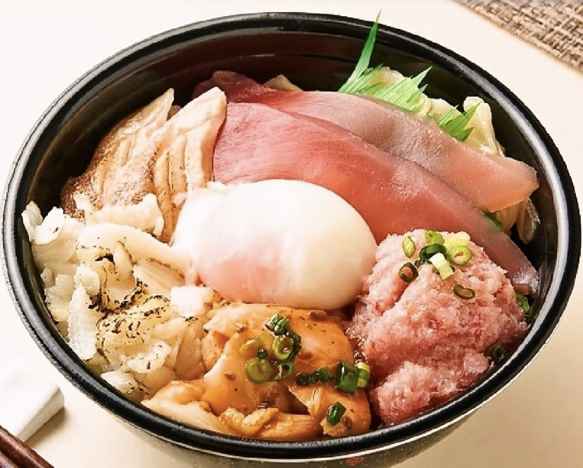 魚丼 期間限定！春うらら丼