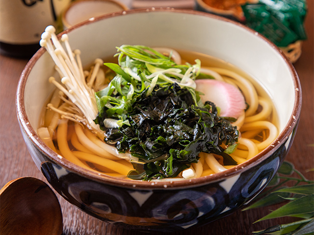 小雀弥 -こがらや- わかめうどん・そば