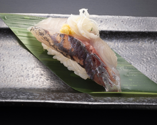 板前寿司 江戸前真あじ塩〆 Horse Mackerel