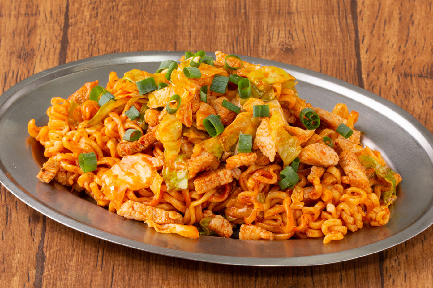 豚大門市場 辛さに自信がある人是非！ ブルダックポックム麺