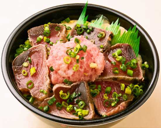 魚丼 カツオのたたきねぎとろ丼(115)