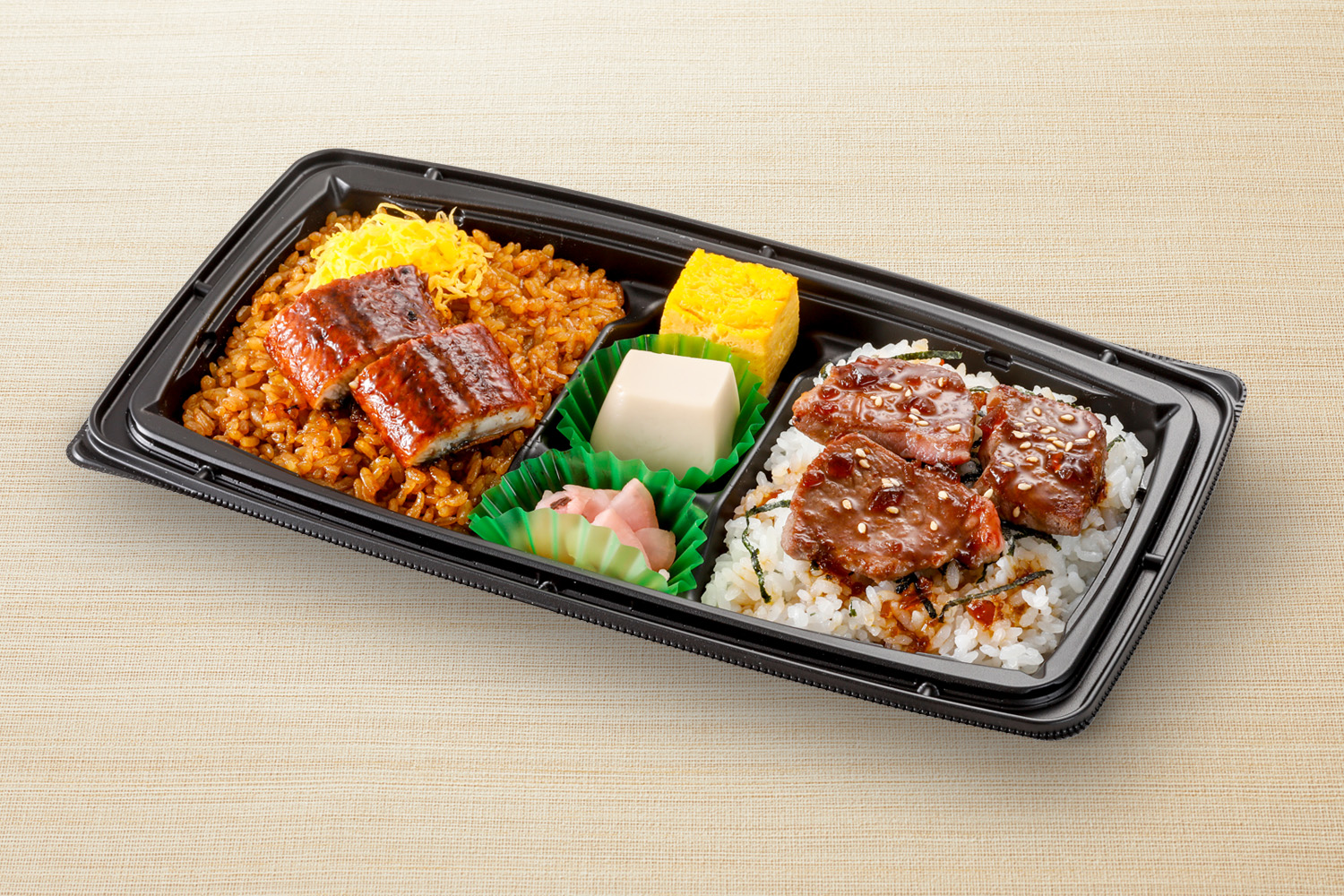 和食さと よくばりダブル丼(うな丼＆ステーキ丼)